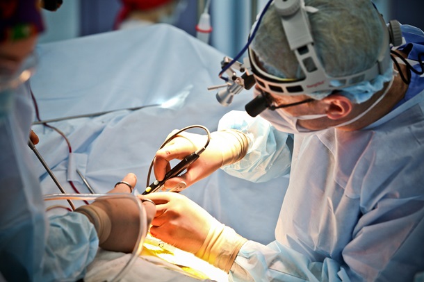 hirurgicheskaja operacija