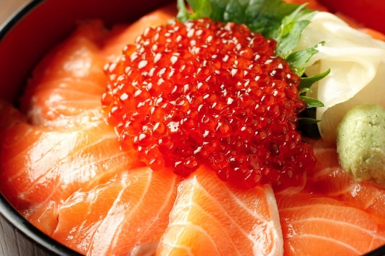 Красная рыба и красная икра