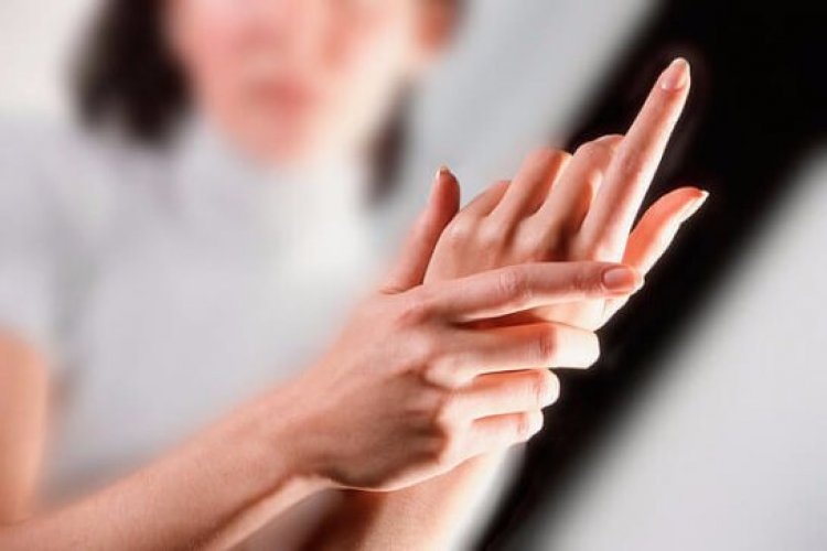 парестезия пальцев