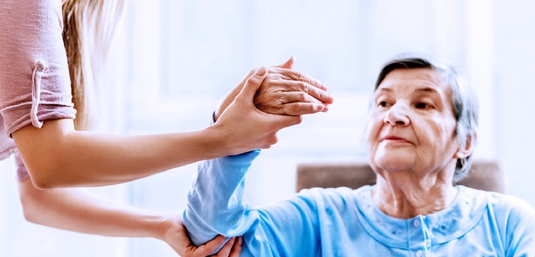 Как происходит реабилитация после инсульта