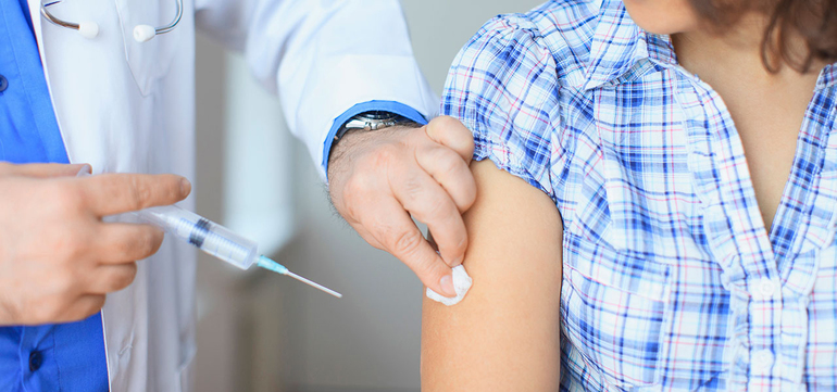 Вакцинация от пневмококковой и менингококковой инфекции.