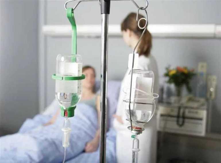 Введение полиионных и соляных растворов для восстановления химического состава крови,